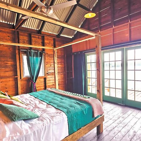 The Sea Monkey Hotell Bocas del Toro Exteriör bild