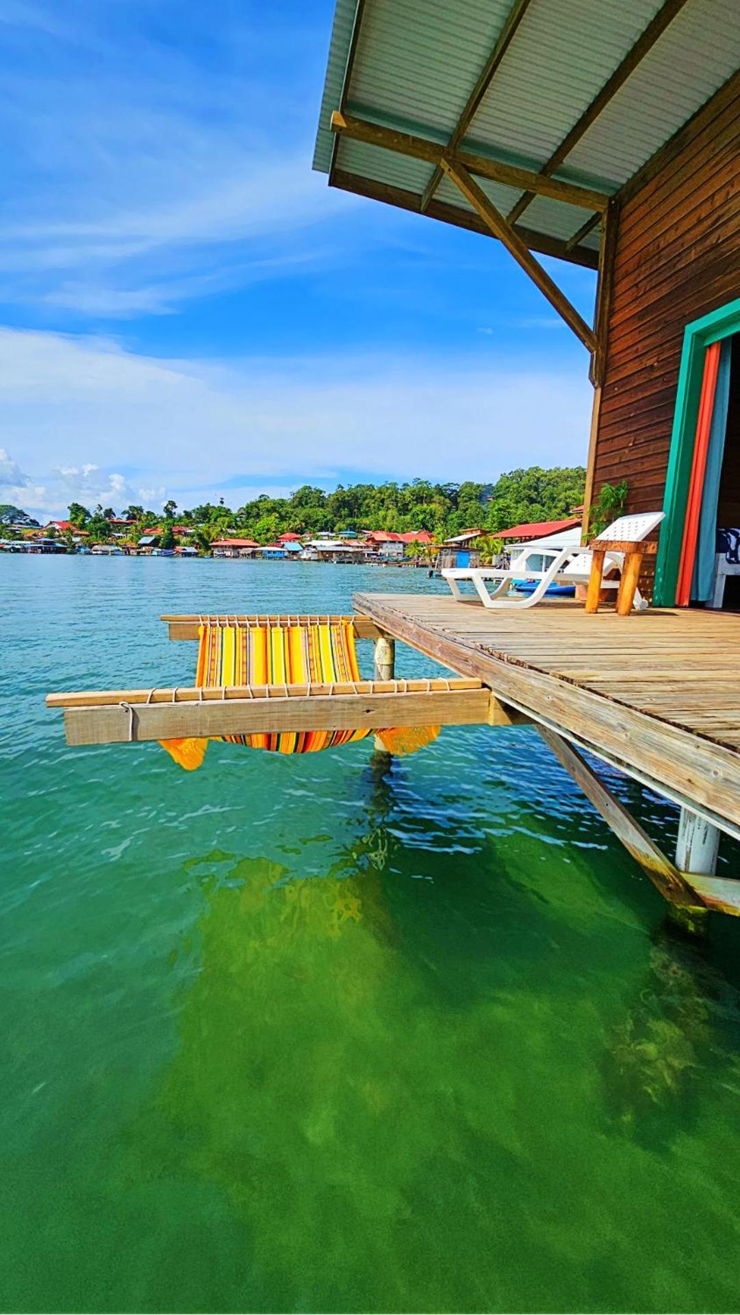The Sea Monkey Hotell Bocas del Toro Exteriör bild