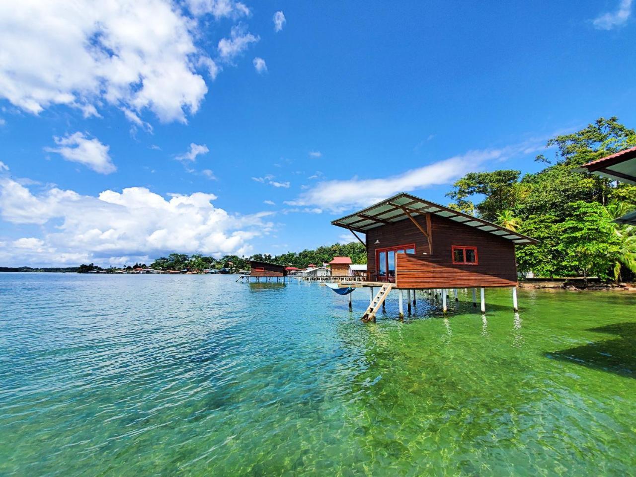 The Sea Monkey Hotell Bocas del Toro Exteriör bild