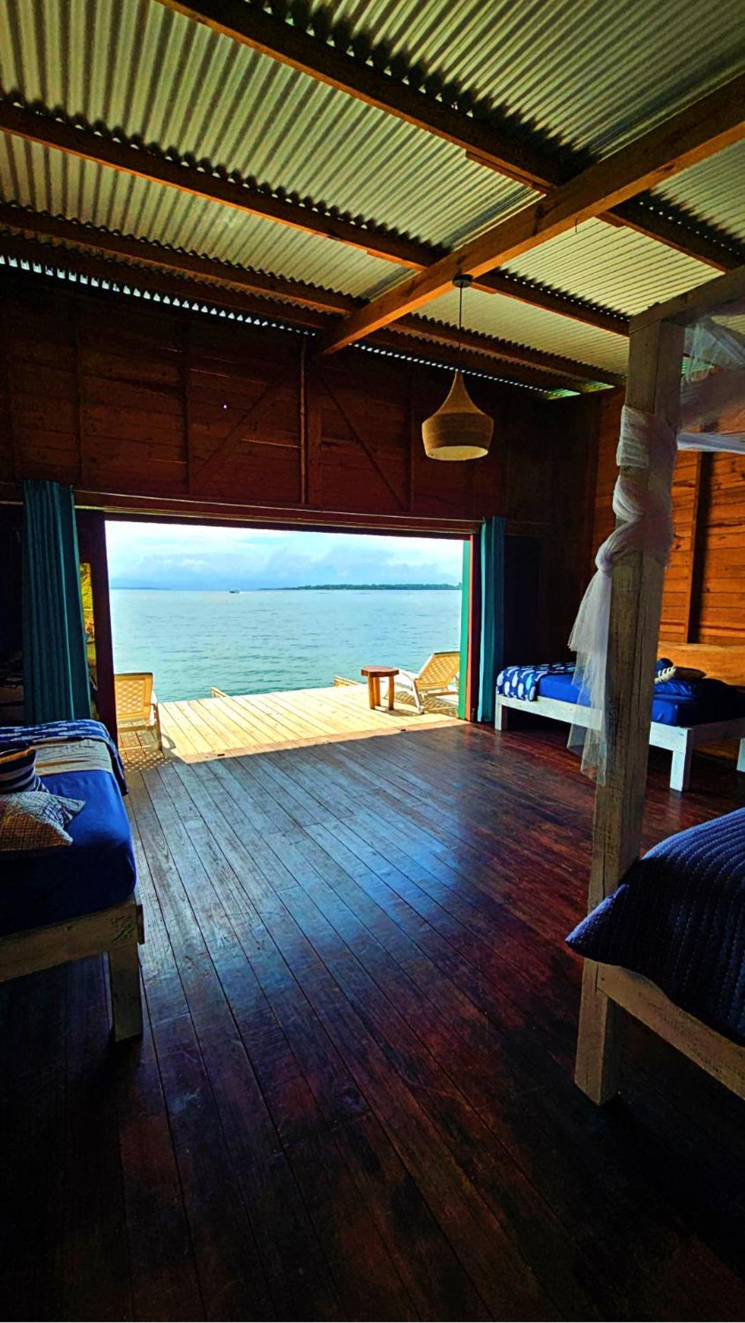 The Sea Monkey Hotell Bocas del Toro Exteriör bild