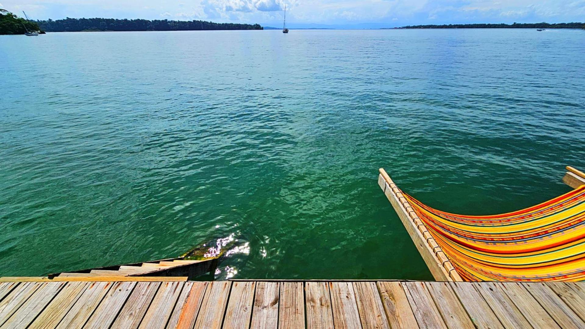 The Sea Monkey Hotell Bocas del Toro Exteriör bild
