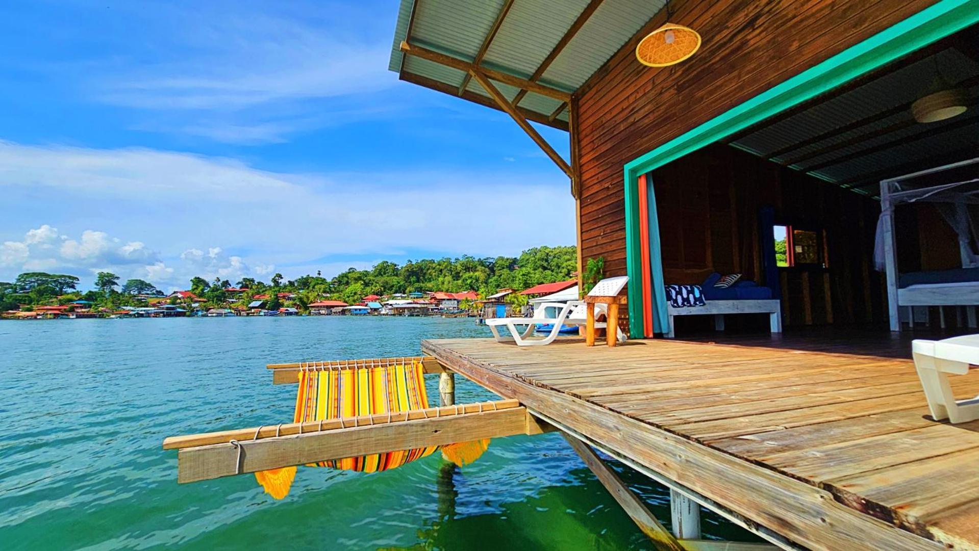 The Sea Monkey Hotell Bocas del Toro Exteriör bild